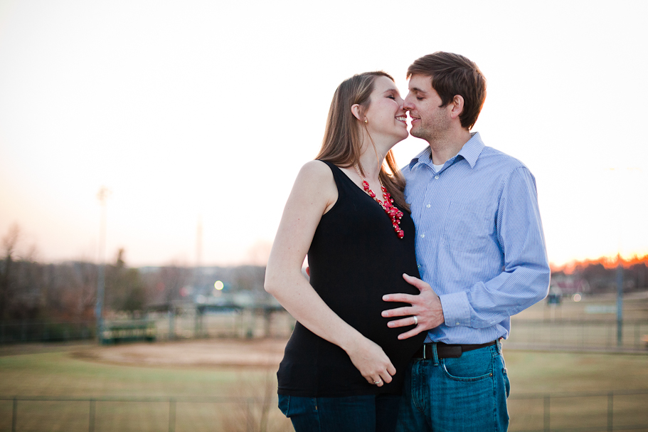 Northwest Arkansas Maternity and Newborn Photographer