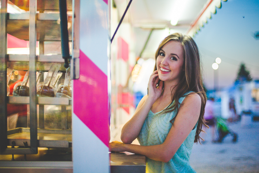 Fayetteville Arkansas Model and Senior Photographer
