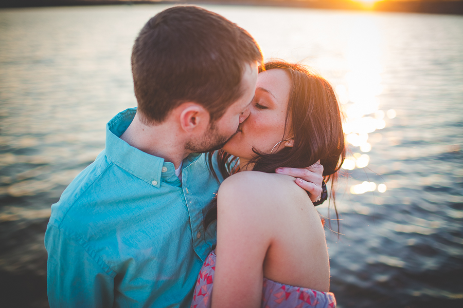 Wedding Photographer in Bentonville Arkansas - Fayetteville Weddings, Springdale Weddings, Arkansas Weddings - lissachandler.com