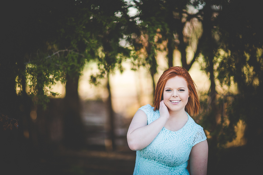 Fayetteville Arkansas Senior Photographer - Senior Portraits in Northwest Arkansas - lissachandler.com