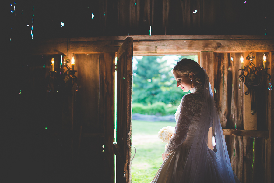 Wedding Photographer in Fayetteville, Northwest Arkansas Wedding Photographers, Photographers NWA, lissachandler.com