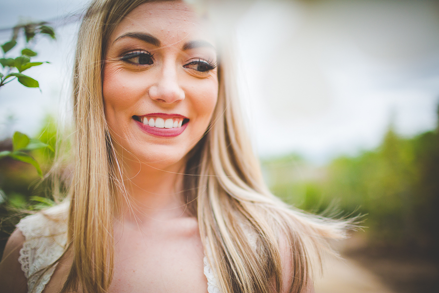 Bridal Portraits in a Greenhouse | Fayetteville Arkansas Wedding Photographer in Arkansas - lissachandler.com