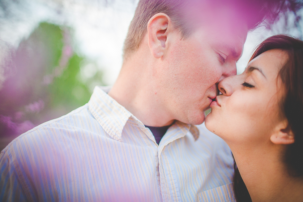 Northwest Arkansas Engagement and Wedding Photography in Fayetteville Arkansas - Bentonville Arkansas Wedding Photography in Rogers, Siloam Springs, Eureka Springs, NWA by Northwest Arkansas Photographer Lissa Chandler - lissachandler.com