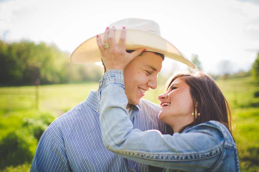 Northwest Arkansas Engagements in Bentonville - Fayetteville Photographer - lissachandler.com