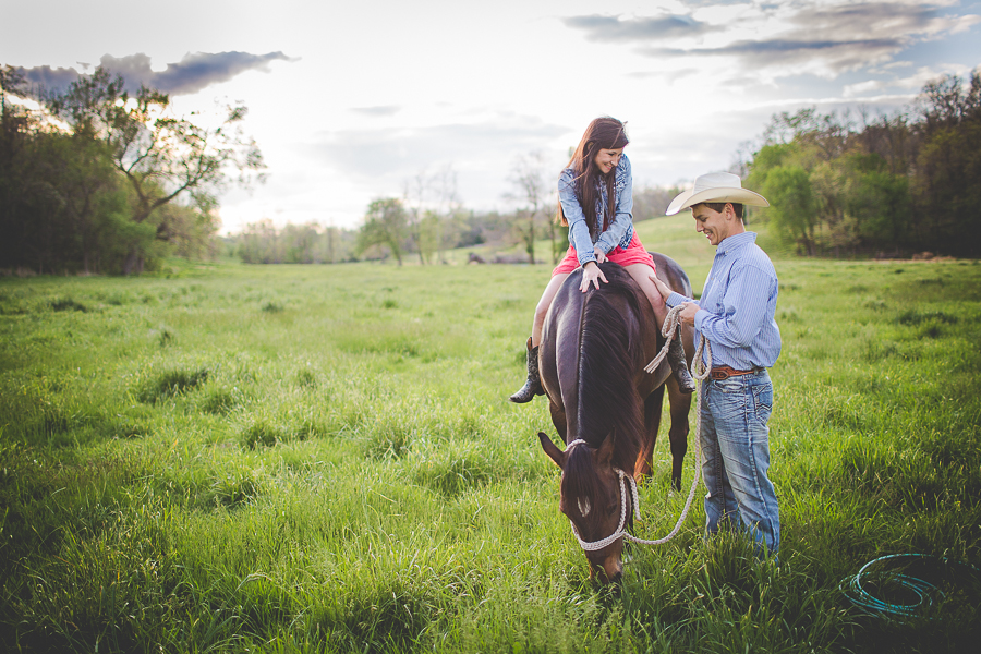 Northwest Arkansas Engagements in Bentonville - Fayetteville Photographer - lissachandler.com