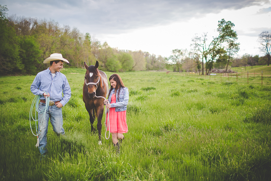 Northwest Arkansas Engagements in Bentonville - Fayetteville Photographer - lissachandler.com
