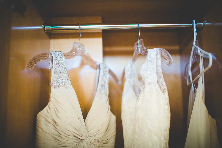 Northwest Arkansas Wedding Photographer in Fayetteville, Creative Southern Wedding Photographers - lissachandler.com