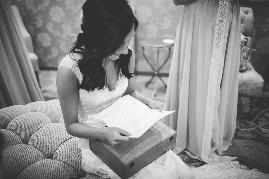 Northwest Arkansas Wedding Photographer in Fayetteville, Creative Southern Wedding Photographers - lissachandler.com