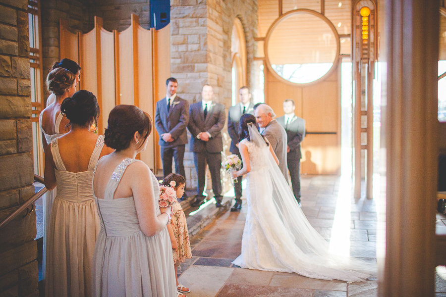 Northwest Arkansas Wedding Photographer in Fayetteville, Creative Southern Wedding Photographers - lissachandler.com