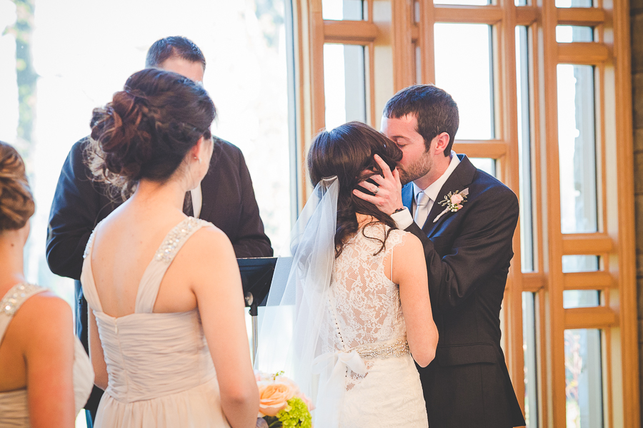 Northwest Arkansas Wedding Photographer in Fayetteville, Creative Southern Wedding Photographers - lissachandler.com