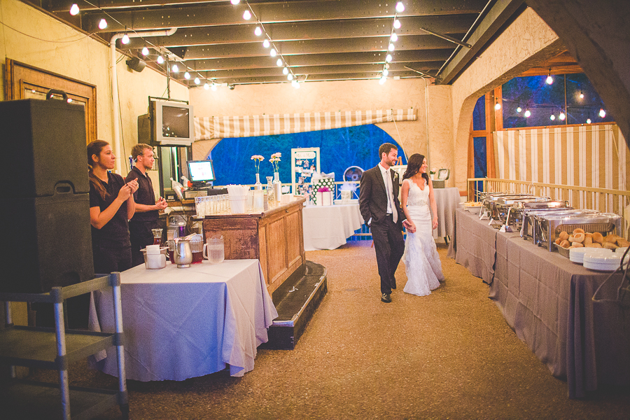 Northwest Arkansas Wedding Photographer in Fayetteville, Creative Southern Wedding Photographers - lissachandler.com