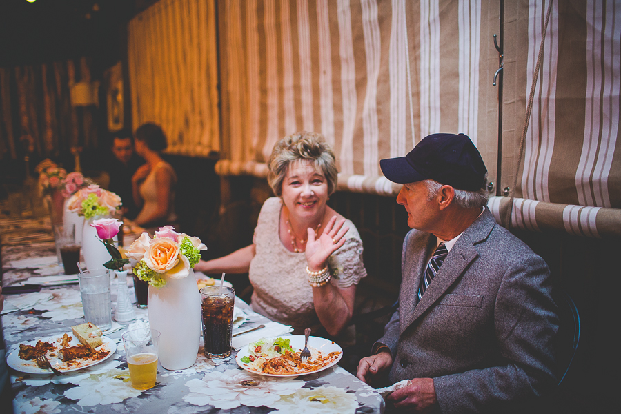 Northwest Arkansas Wedding Photographer in Fayetteville, Creative Southern Wedding Photographers - lissachandler.com