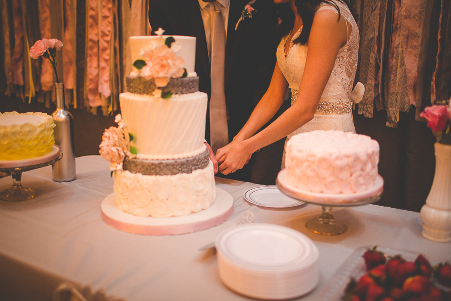 Northwest Arkansas Wedding Photographer in Fayetteville, Creative Southern Wedding Photographers - lissachandler.com