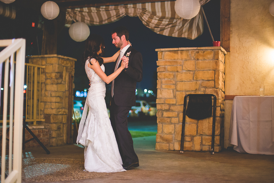 Northwest Arkansas Wedding Photographer in Fayetteville, Creative Southern Wedding Photographers - lissachandler.com