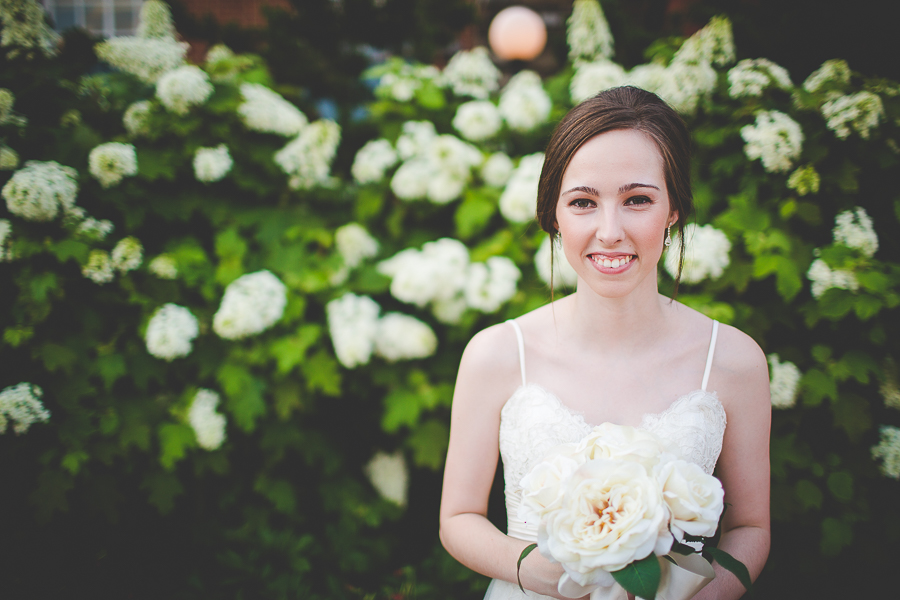 Fayetteville Arkansas Wedding Photographer in Northwest Arkansas - Creative Wedding Photographer Arkansas - lissachandler.com