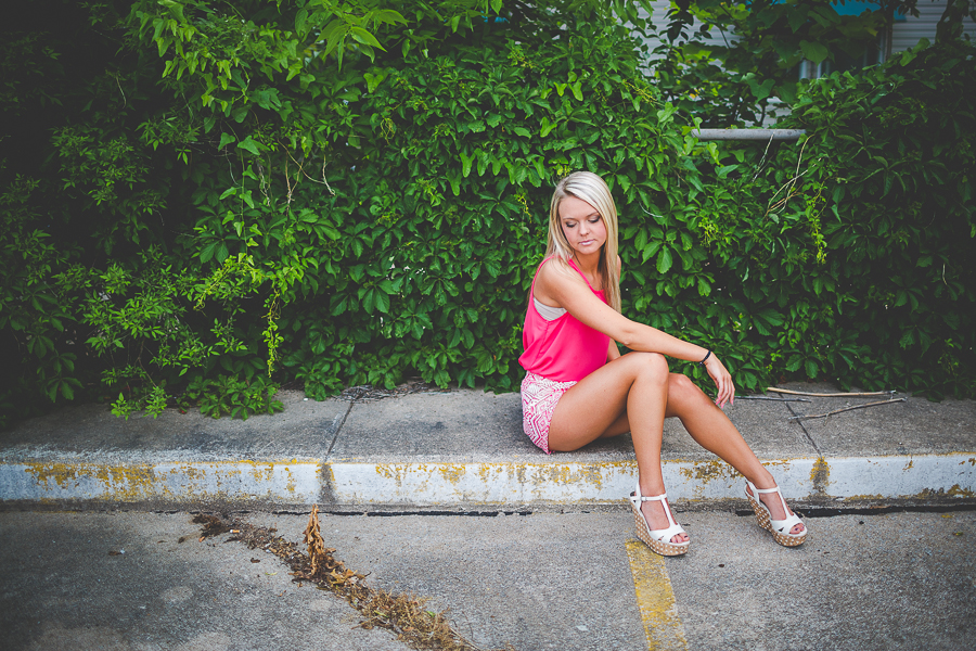 NWA Senior Photographer in Fayetteville Arkansas, Unique Senior Photography Arkansas, Senior Photographers in Bentonville, lissachandler.com