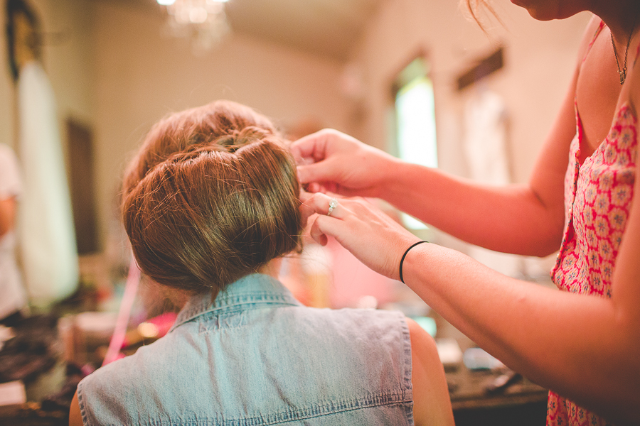 Spring Wedding in Fayetteville, Arkansas - NWA Wedding Photography - lissachandler.com