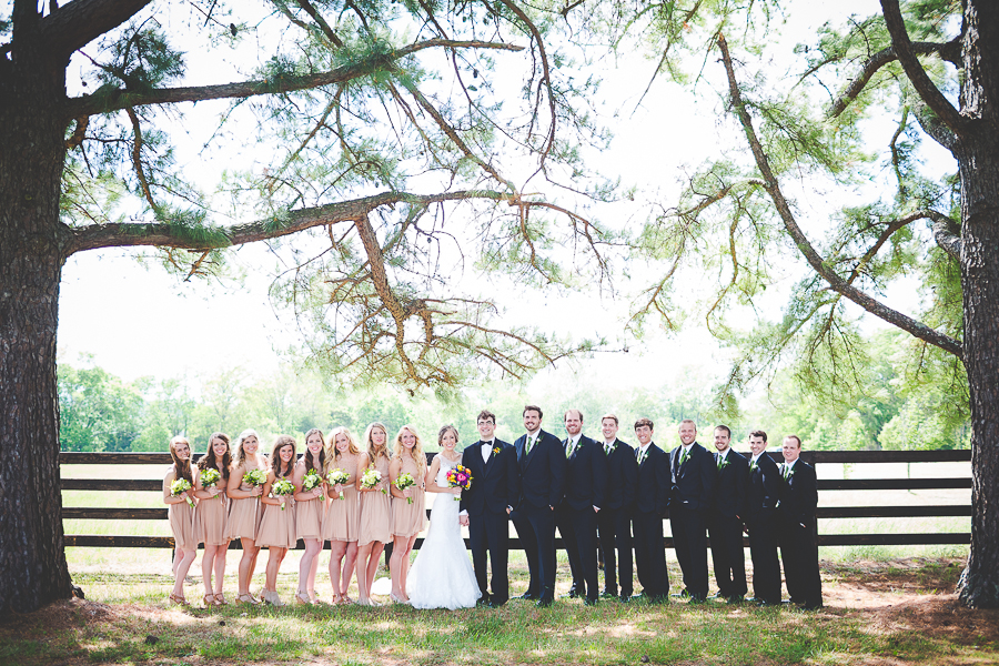 Spring Wedding in Fayetteville, Arkansas - NWA Wedding Photography - lissachandler.com