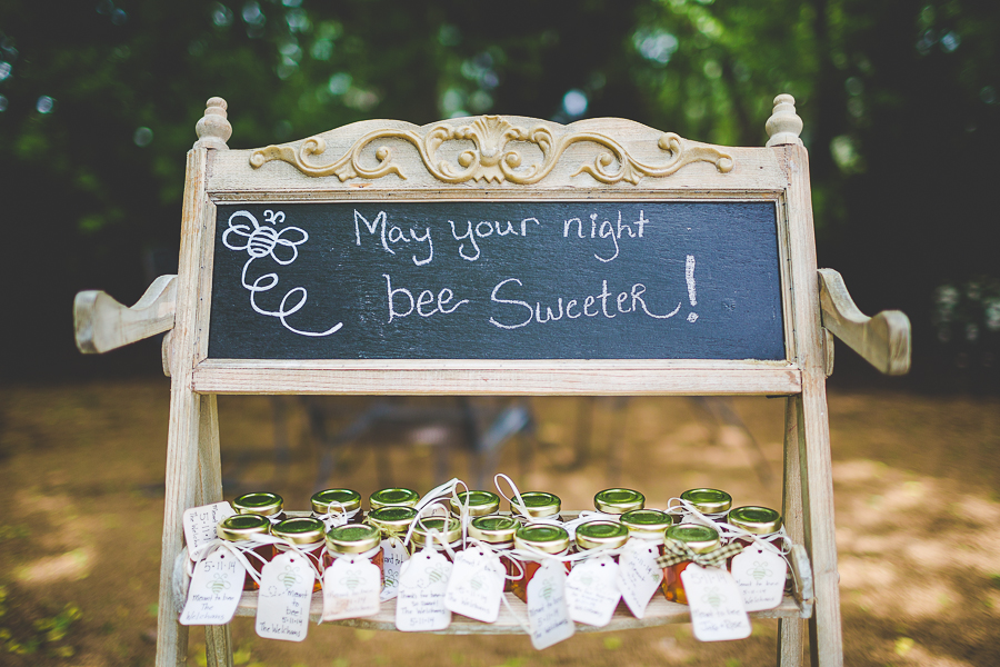 Spring Wedding in Fayetteville, Arkansas - NWA Wedding Photography - lissachandler.com