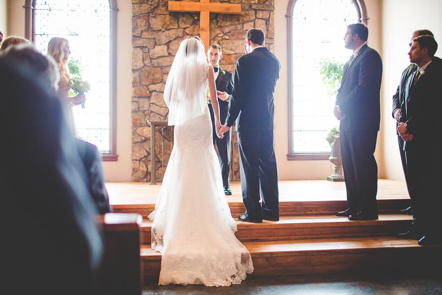 Spring Wedding in Fayetteville, Arkansas - NWA Wedding Photography - lissachandler.com
