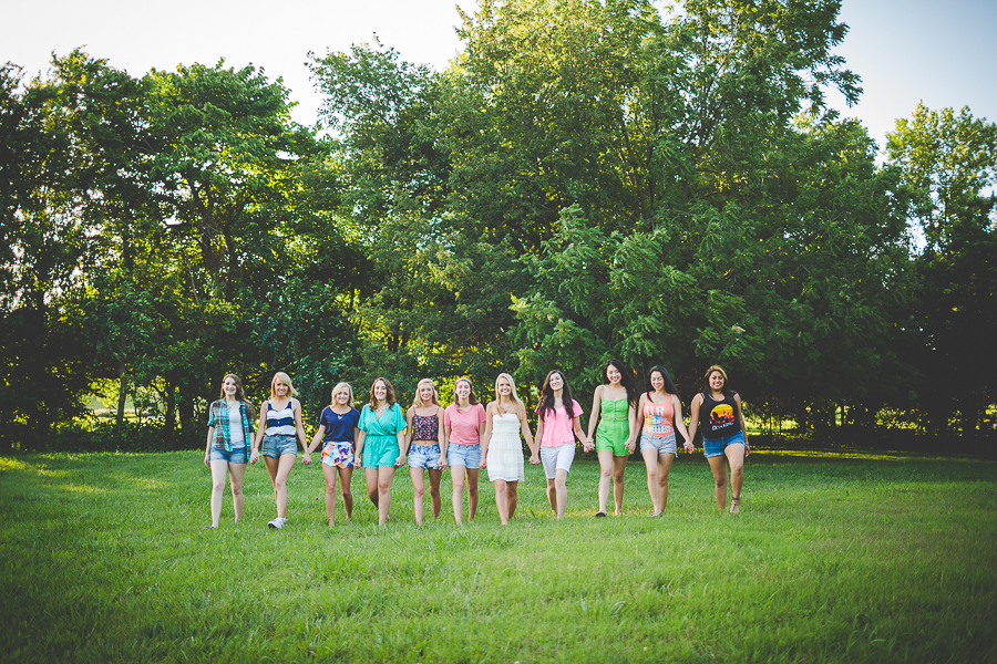 Fun Senior Photos - Senior Photographer in Bentonville, Fayetteville, NWA - lissachandler.com -38 Senior Model Photoshoot in Northwest Arkansas by Lissa Chandler - lissachandler.com
