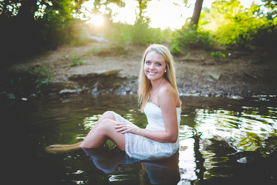 Fun Senior Photos - Senior Photographer in Bentonville, Fayetteville, NWA - lissachandler.com -47 Senior Model Photoshoot in Northwest Arkansas by Lissa Chandler - lissachandler.com