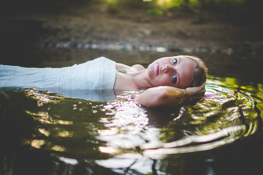 Fun Senior Photos - Senior Photographer in Bentonville, Fayetteville, NWA - lissachandler.com -48 Senior Model Photoshoot in Northwest Arkansas by Lissa Chandler - lissachandler.com