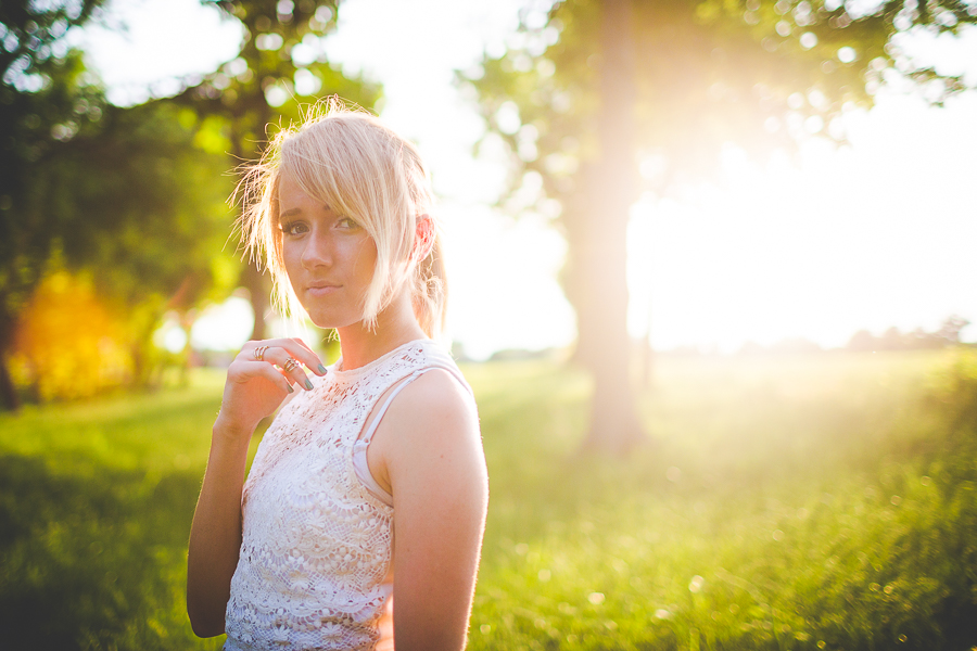 Fayetteville Arkansas Senior Photographer in Northwest Arkansas - Creative Senior Portraits Bentonville - lissachandler.com