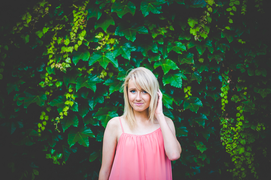Fayetteville Arkansas Senior Photographer in Northwest Arkansas - Creative Senior Portraits Bentonville - lissachandler.com