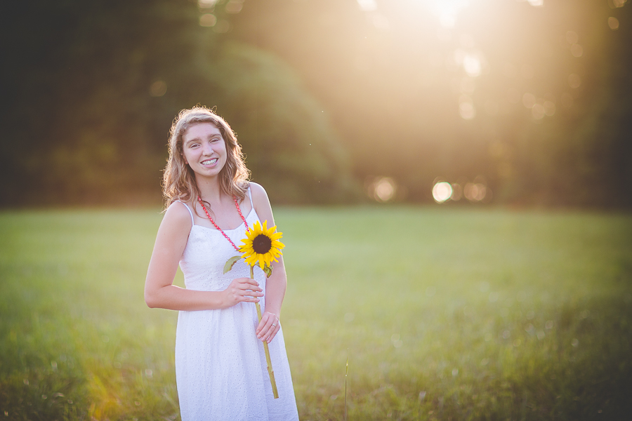 Lindsey - Northwest Arkansas Senior Photographer in Fayetteville Ar - lissachandler.com -12 NWA Senior Portrait Photographer in Fayetteville Arkansas - lissachander.com