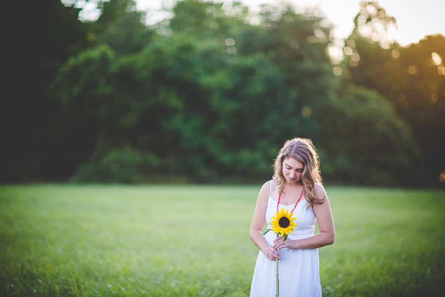 Lindsey - Northwest Arkansas Senior Photographer in Fayetteville Ar - lissachandler.com -14 NWA Senior Portrait Photographer in Fayetteville Arkansas - lissachander.com