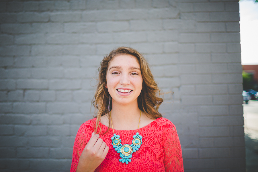 Lindsey - Northwest Arkansas Senior Photographer in Fayetteville Ar - lissachandler.com -2 NWA Senior Portrait Photographer in Fayetteville Arkansas - lissachander.com