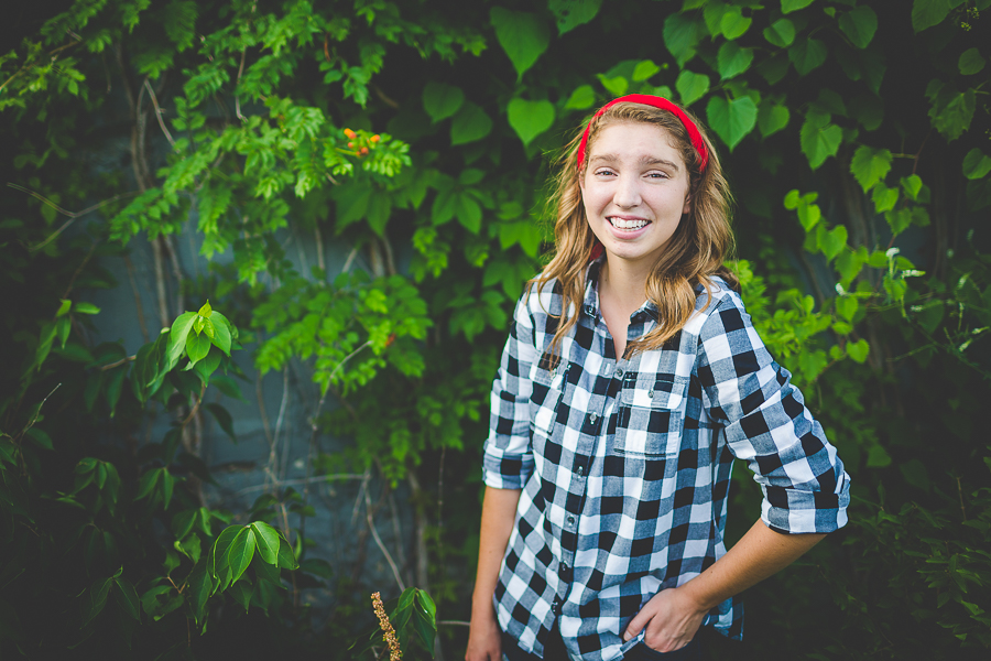 Lindsey - Northwest Arkansas Senior Photographer in Fayetteville Ar - lissachandler.com -6 NWA Senior Portrait Photographer in Fayetteville Arkansas - lissachander.com