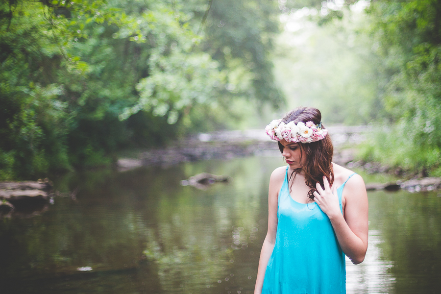 Girl with Flower Crown - Bentonville AR Senior Photographer - lissachandler.com