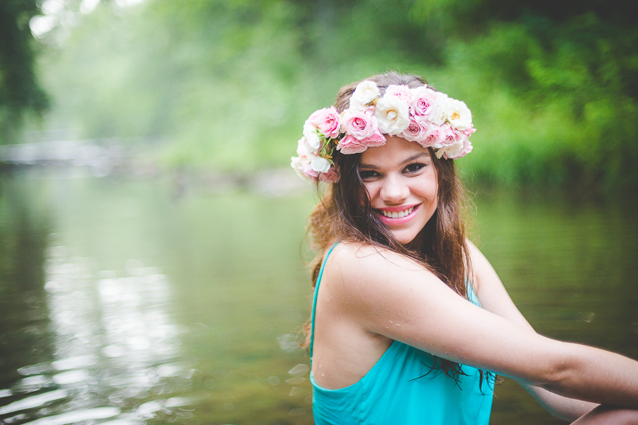 Girl with Flower Crown - Bentonville AR Senior Photographer - lissachandler.com