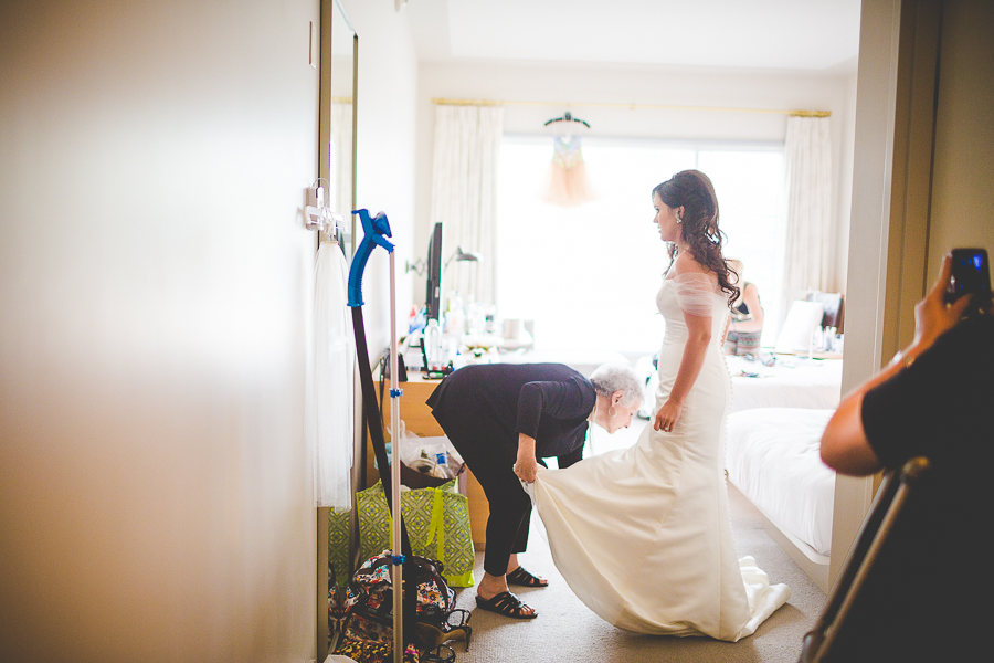 Fayetteville Arkansas Wedding Photographer in NWA - Wedding at 21c Bentonville - lissachandler.com