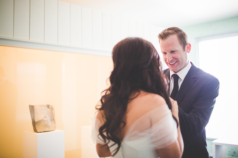 Fayetteville Arkansas Wedding Photographer in NWA - Wedding at 21c Bentonville - lissachandler.com