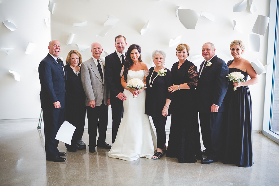 Fayetteville Arkansas Wedding Photographer in NWA - Wedding at 21c Bentonville - lissachandler.com