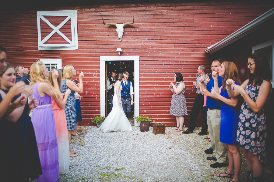 Rogers Arkansas Wedding Photography, Green Acres Wedding Venue NWA, Lissa Chandler, lissachandler.com