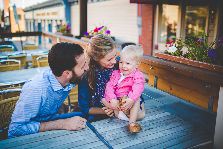 Family Photographer in Northwest Arkansas - Fayetteville Family Photographer-2 Lifestyle Family Photographer in Fayetteville AR, NWA Family Photographer, © Lissa Chandler , lissachandler.com