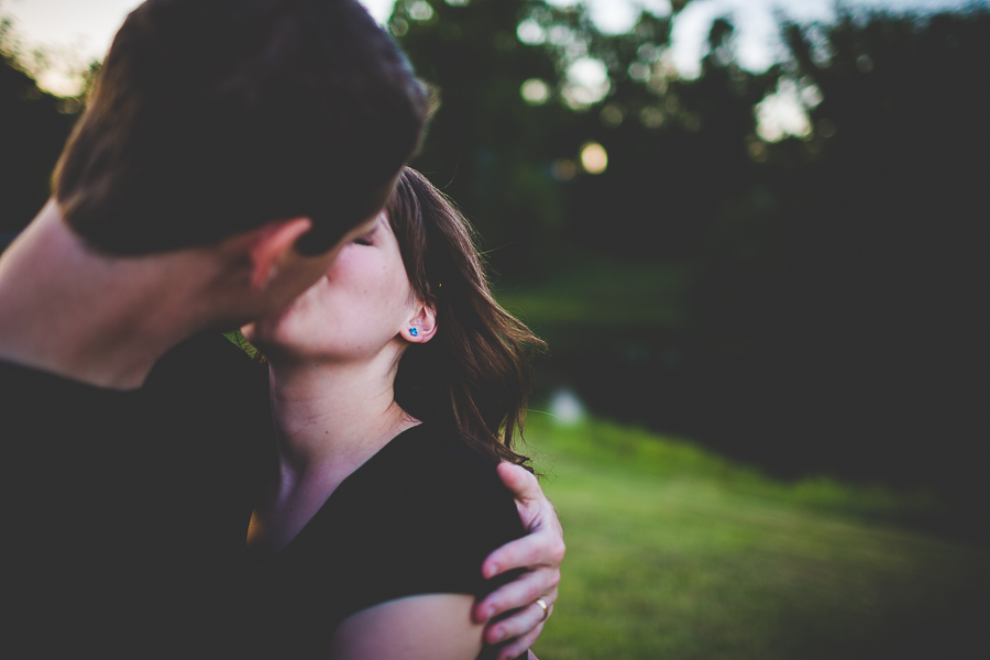 Fayetteville Photographer, Wedding Photographer in Northwest Arkansas, Hannah and Hunter, Anniversary Photos, lissachandler.com -24 Wedding Photographer in Arkansas, Bentonville Wedding Photographer, Fayetteville Wedding Photographer, Lissa Chandler