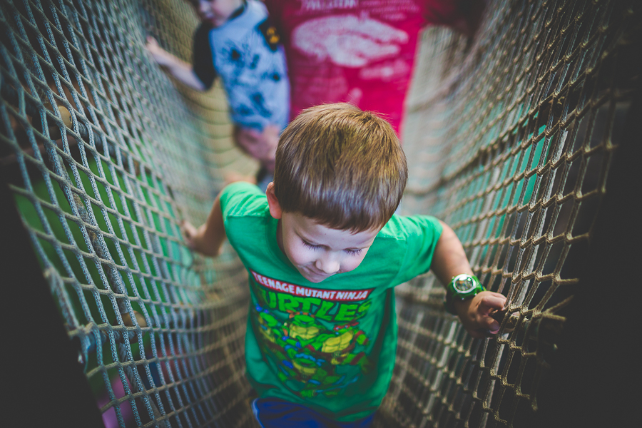 Northwest Arkansas Photographer in Bentonville, Arkansas Wedding and Senior Portrait Photographer, lissachandler.com , Loveland Aquarium