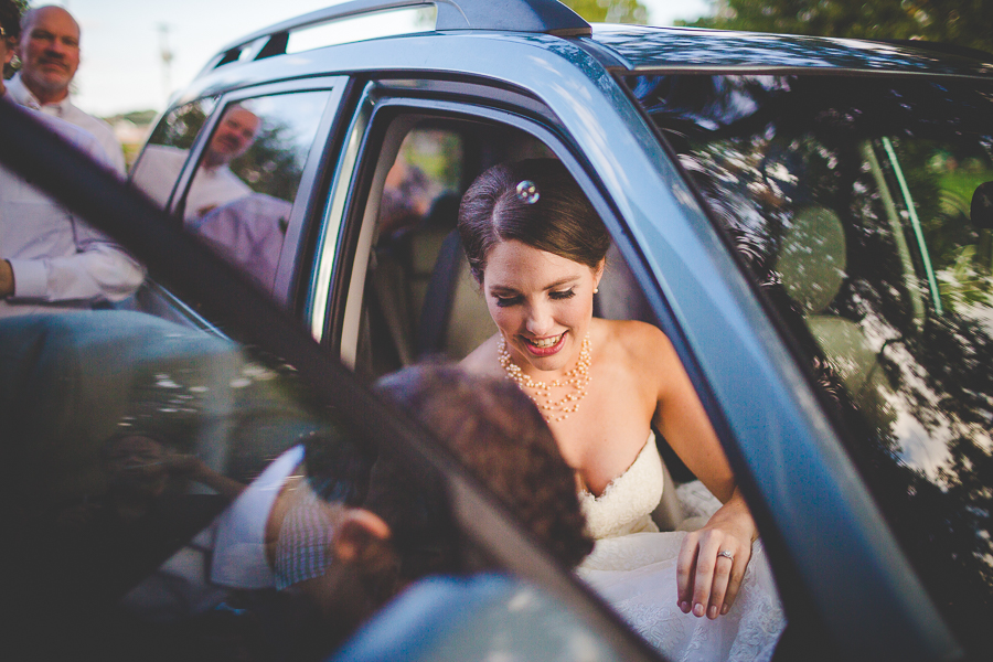 Bentonville Arkansas Wedding Photographer - Unique Wedding Photographer NWA - lissachandler.com