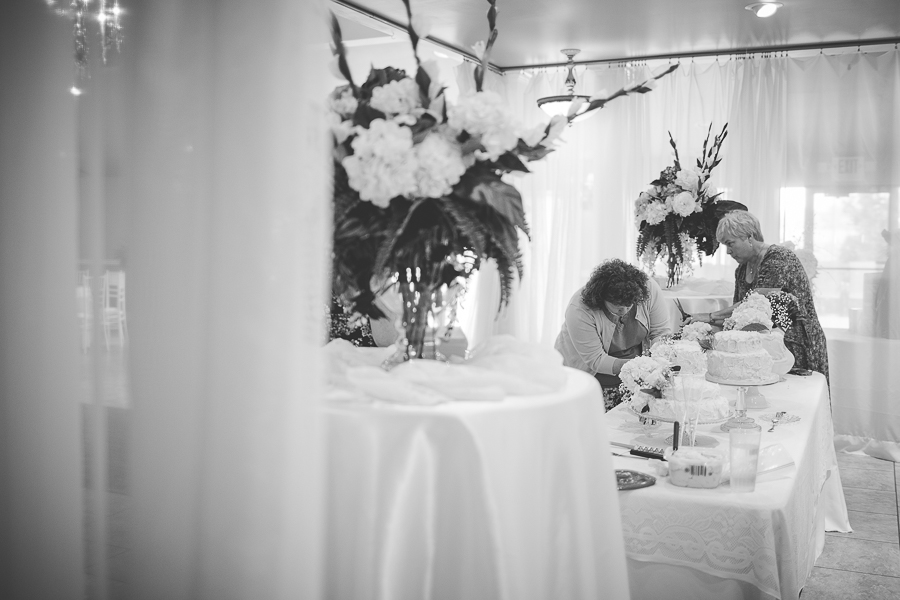 Bentonville Arkansas Wedding Photographer - Unique Wedding Photographer NWA - lissachandler.com