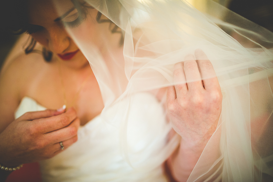 Bentonville Wedding Photographer, Wedding at Thorncrown Chapel, lissachandler.com
