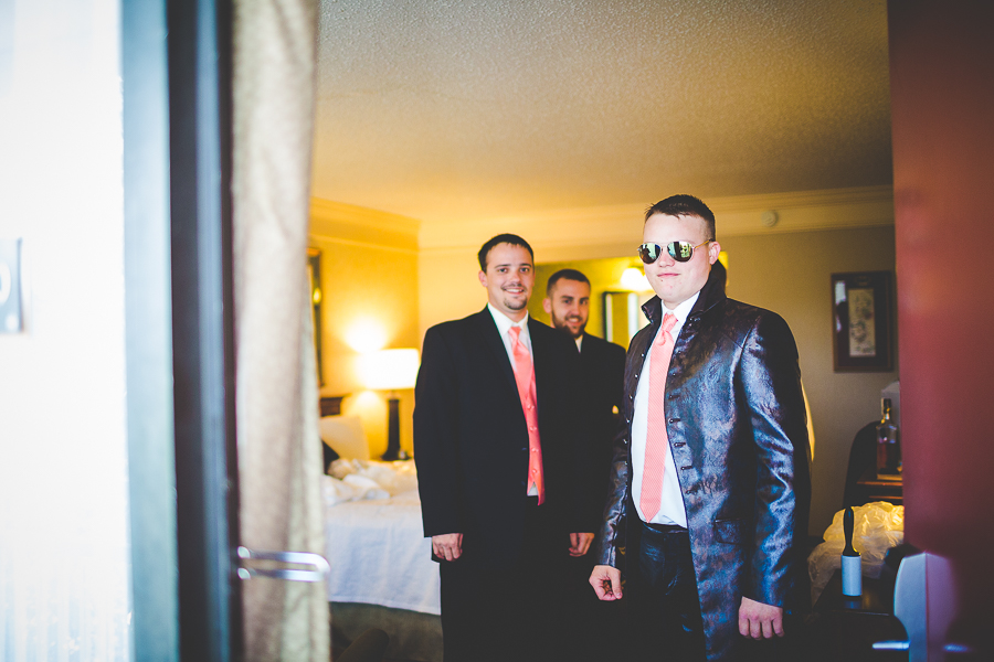 Bentonville Wedding Photographer, Wedding at Thorncrown Chapel, lissachandler.com