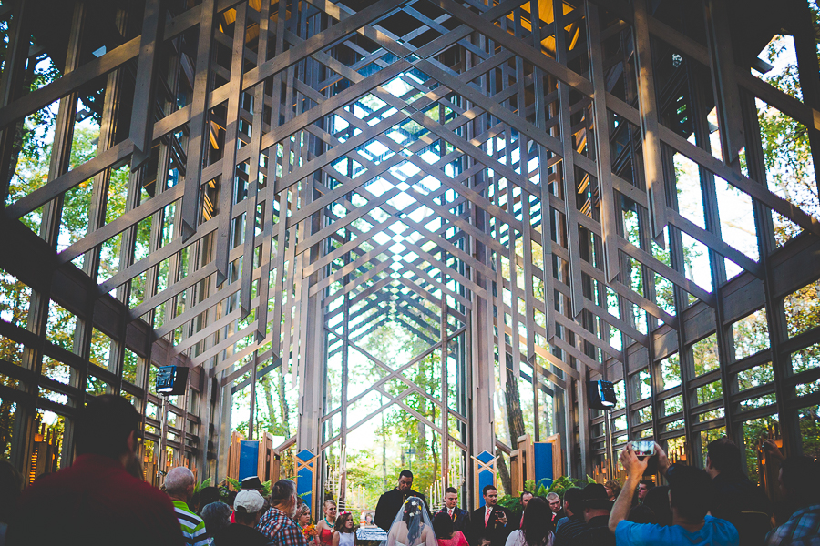 Bentonville Wedding Photographer, Wedding at Thorncrown Chapel, lissachandler.com