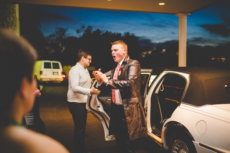 Bentonville Wedding Photographer, Wedding at Thorncrown Chapel, lissachandler.com