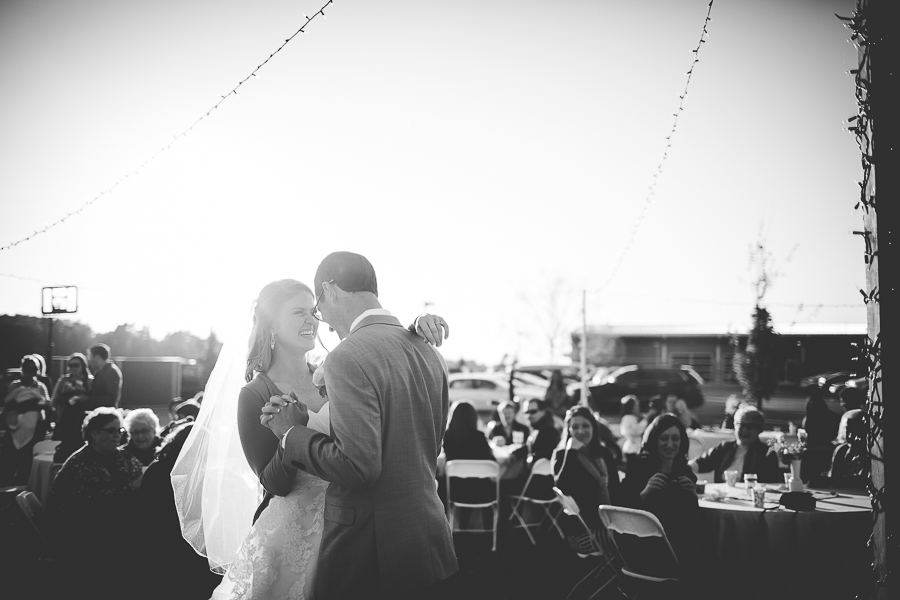 Outdoor Fall Wedding in November, Bentonville Wedding Photographer, © Elisabeth Chandler, lissachandler.com