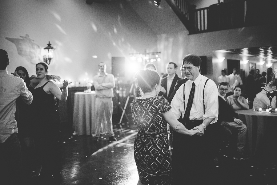 Northwest Arkansas Wedding Photographer - Celeste and Lucas at the Grand 117 in Rogers - lissachandler.com -32 v